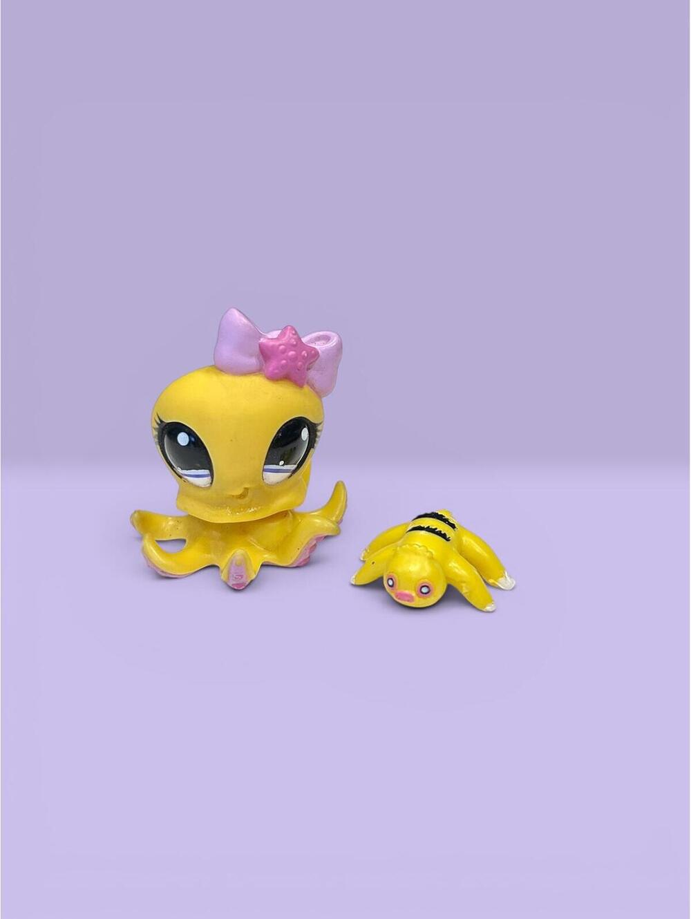 Littlest Pet Shop Yellow Octopus #1146 Pink Bow 2007 LPS